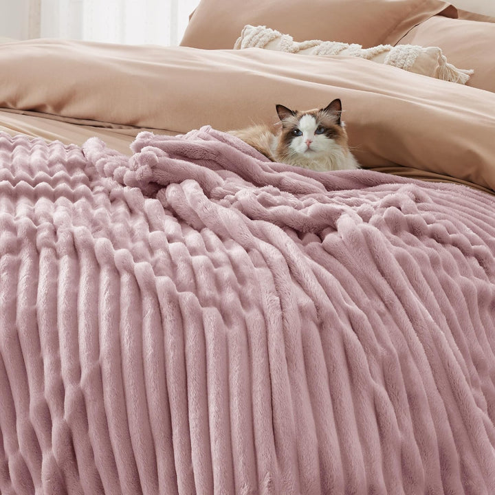 BEDSURE Kuscheldecke für Zimmer Deko - Wolldecke & Fleecedecke, Sofadecke, Weiche Warme Grobe Kordde