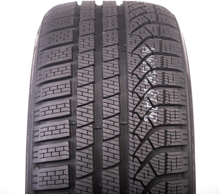 255/40Vr19 Pirelli Tl Winter Pzero