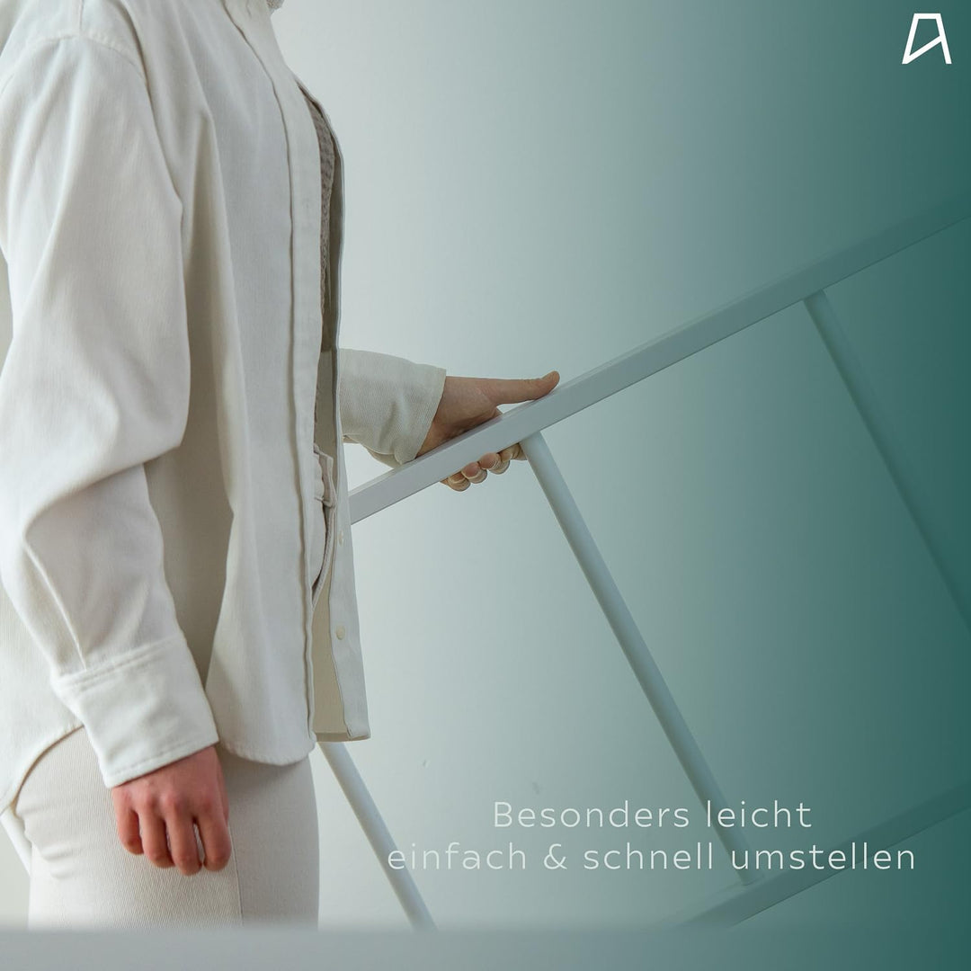Staboos Massiv Holz Handtuchhalter - Handgemachter Badetuchhalter aus Buchenholz - Holzleiter (Weiss