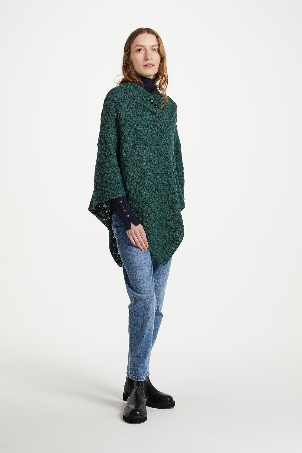 Irischer Aran Poncho Strickponcho Umhang Wollponcho aus 100% Merinowolle für Damen Einheitsgrösse Co