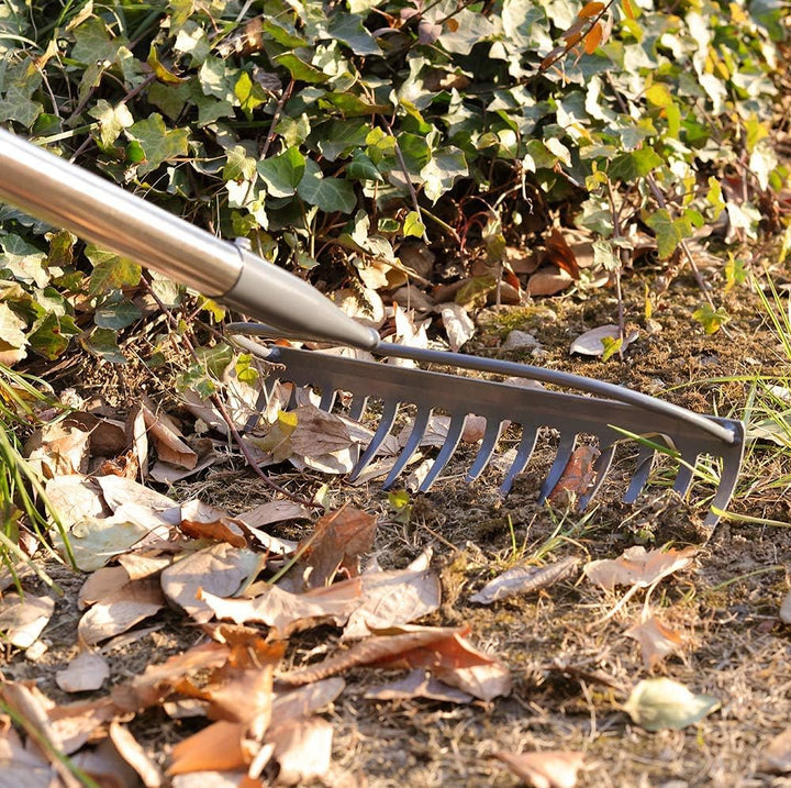 Laubrechen mit 14 Zähnen, Gartenharke aus Metall, Breite Harke mit 152 cm langem Metallstiel, Garten