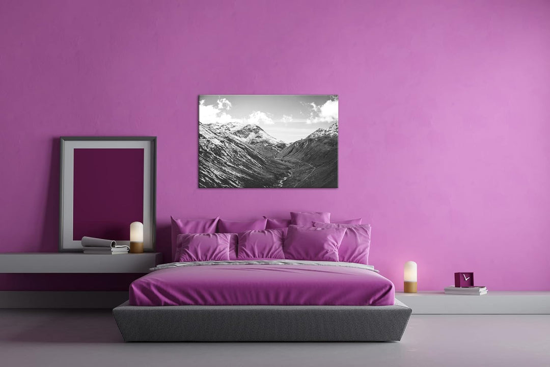 deyoli durch die Berge schlingendes Tal Effekt: Schwarz&Weiss, Format: 80x60 als Leinwandbild, Motiv