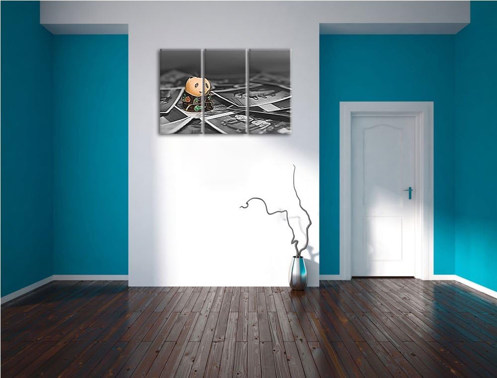 kleine süsse Pandafigur zwischen Fotografien schwarz/weiss Deluxe 3-Teiler Leinwandbild 120x80 Bild