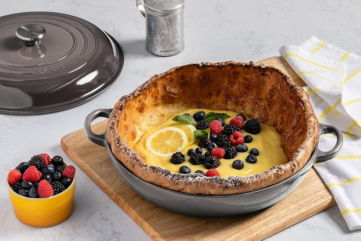 Le Creuset Signature Gusseisen Gourmet-Profitopf, Rund, Ø 26 cm, 2,2 l, Für alle Herdarten inkl. Ind