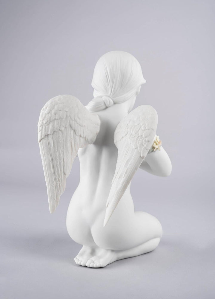 LLADRÓ Heavenly Heart Angel Figurine. Engel. Porzellan.