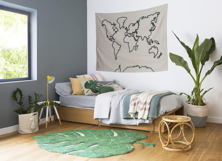 Lorena Canals Waschbares Kissen BABYLEAF für Kinderzimmer in der Farbe Grün. Handgefertigt von Kunst
