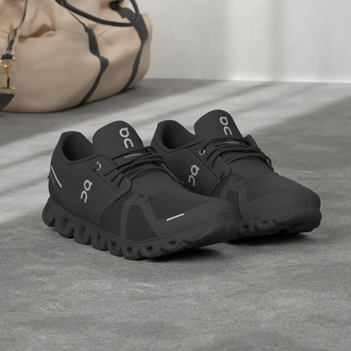 On Cloud 5 Herren-Sneaker, Ruby Rust, Midnight | Navy, 44.5 EU All Black