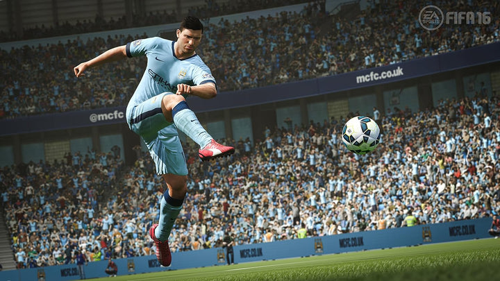 FIFA 16 - [PlayStation 4] PlayStation 4 Standard Disk, PlayStation 4 Standard Disk