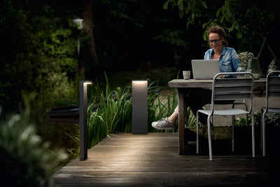 Philips myGarden Bustan LED Aussenwegeleuchte, 9W, Anthrazit Anthrazit 2700 Kelvin Wegeleuchte Singl