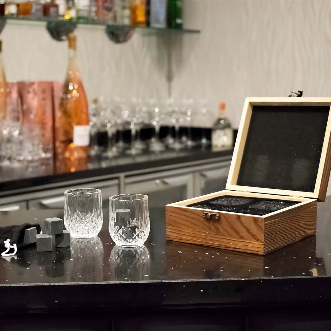 TRIXES Kleine Whiskey-Gläser-Geschenkbox – Whiskey-Gläser, Steine, Untersetzer und Zangen-Set – Gesc