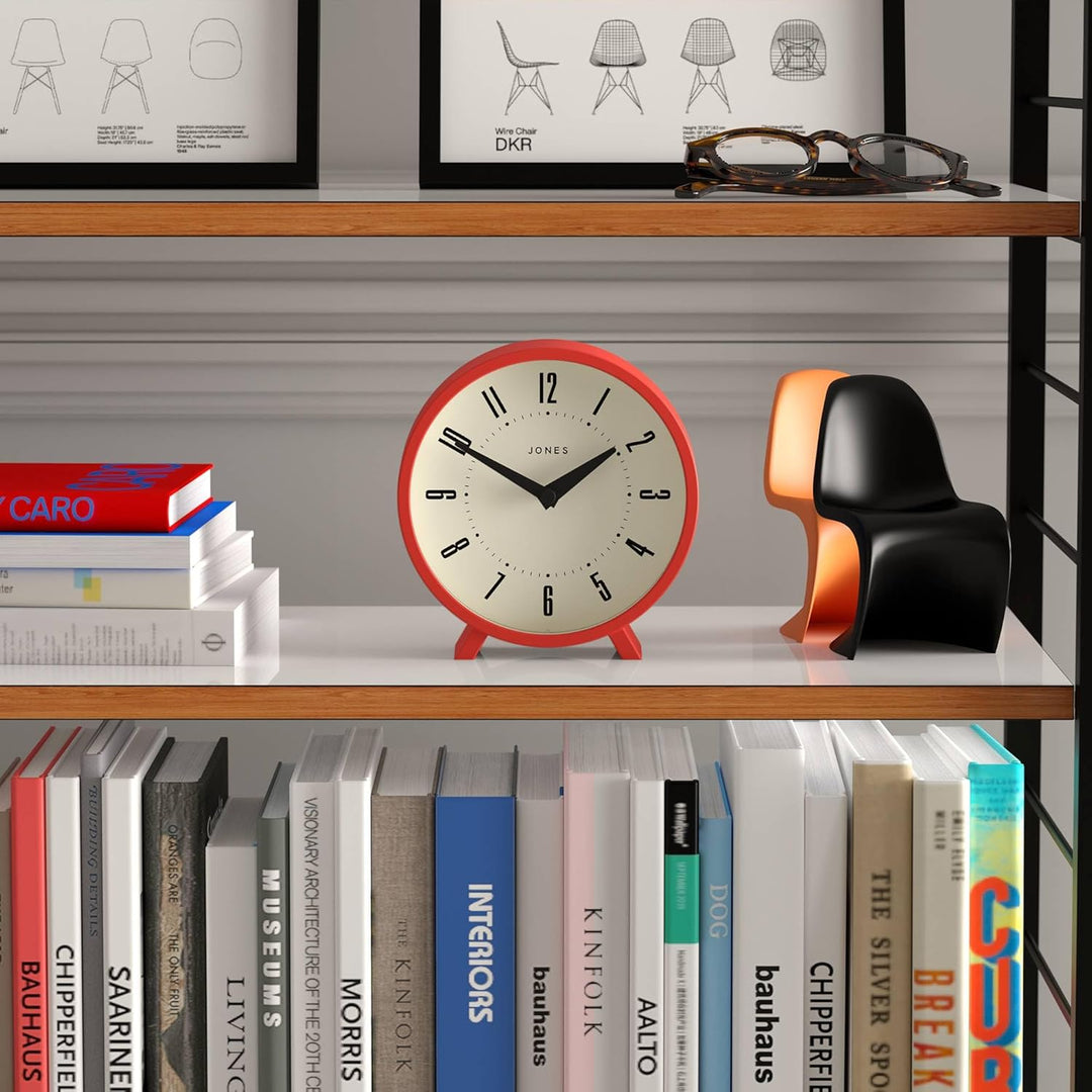 JONES CLOCKS® Venus schreibtischuhr | Modernes rundes Design | Rot | Stilvoller retrolook für Regal,