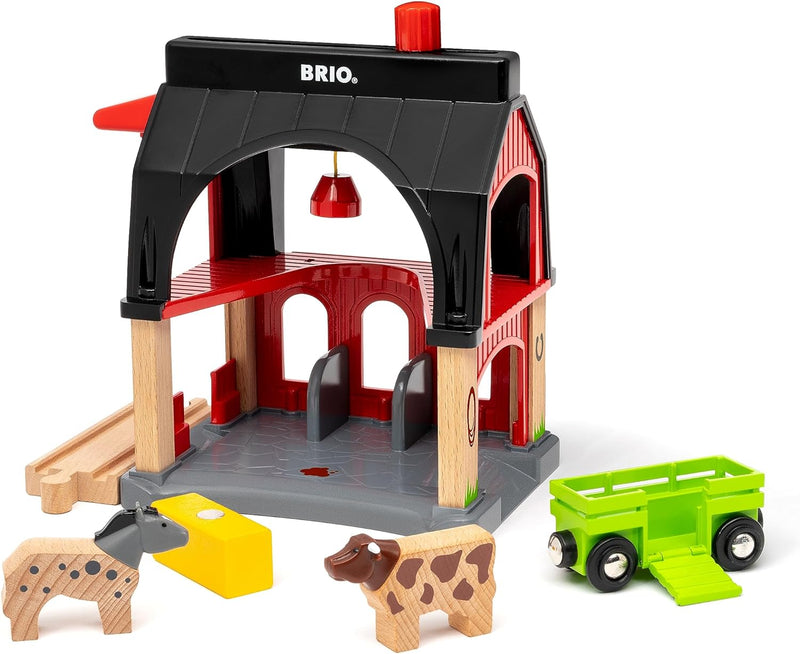 BRIO 36012 - Tierscheune mit Heuwaggon - Zubehör zum Zugset für Kinder ab 3 Jahren