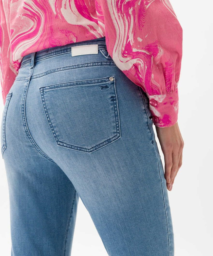 Brax Damen Jeans Style Shakira S Free to Move: Five-Pocket-röhrenjeans 26W / 32L Used Summer Blue, 2