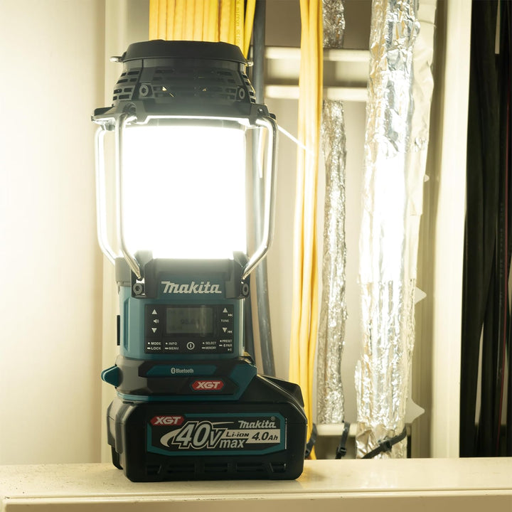 Makita MR009GZ Akku-Radio mit Laterne 40V max. (ohne Akku, ohne Ladegerät), Petrol/Schwarz