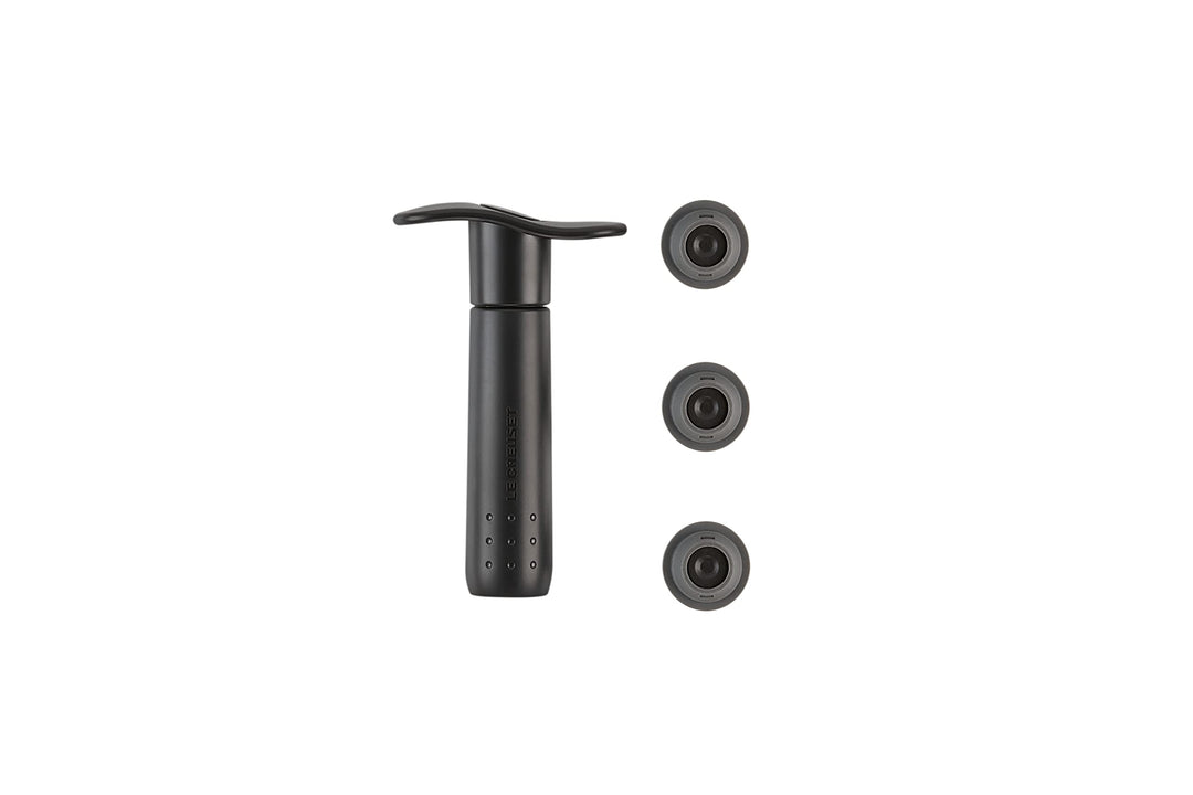 Le Creuset, Weinpumpen-Set inkl. 3 Verschlüssen, WA 137, Schwarz matt, 49200000008200, Schwarz Matt