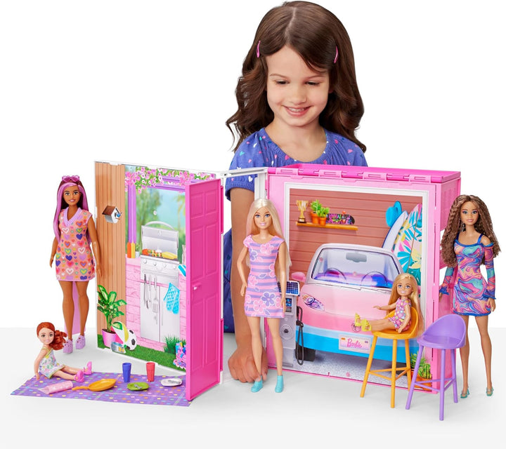 Barbie-Puppenhaus Spielset, Ferienhaus mit 4 Spielbereichen, darunter Küche, Badezimmer, Schlafzimme