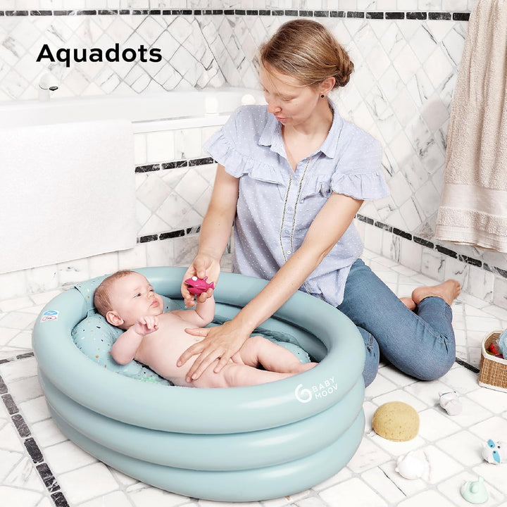 Babymoov Aufblasbare Badewanne Aquadots, mit Einsatz für Neugeborene, 68 x 40cm, als Planschbecken v