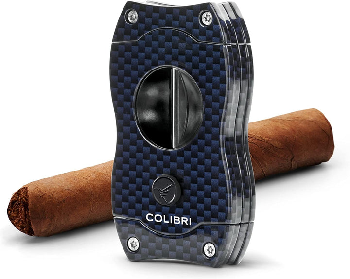 Colibri V-Cut Zigarrenschneider | Blaues Kohlefaserdruck | Federauslöser | Tiefer 7mm V-Schnitt | Bi