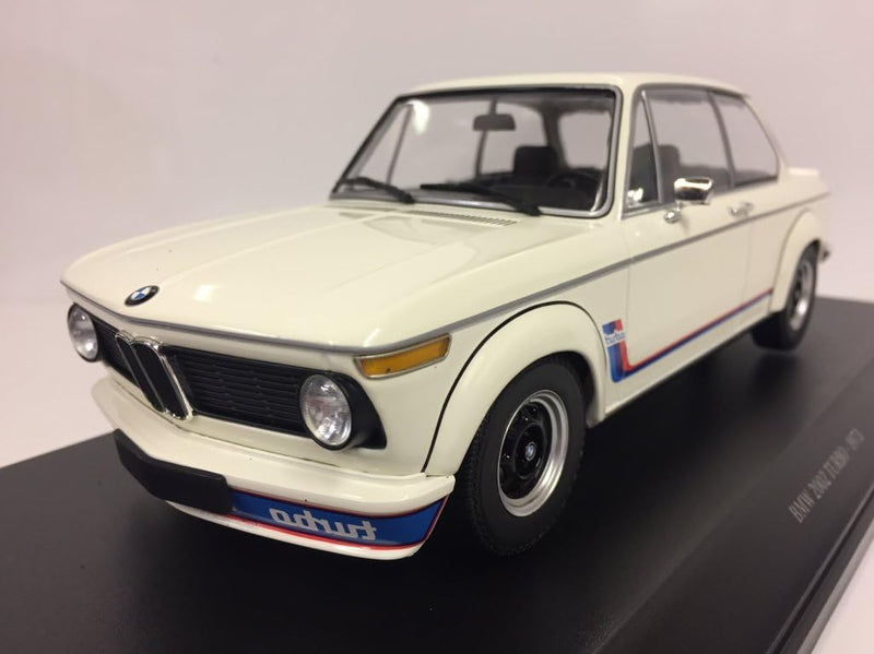 Minichamps 1: 18 1973 BMW 2002 Turbo – Weiss – 155026200