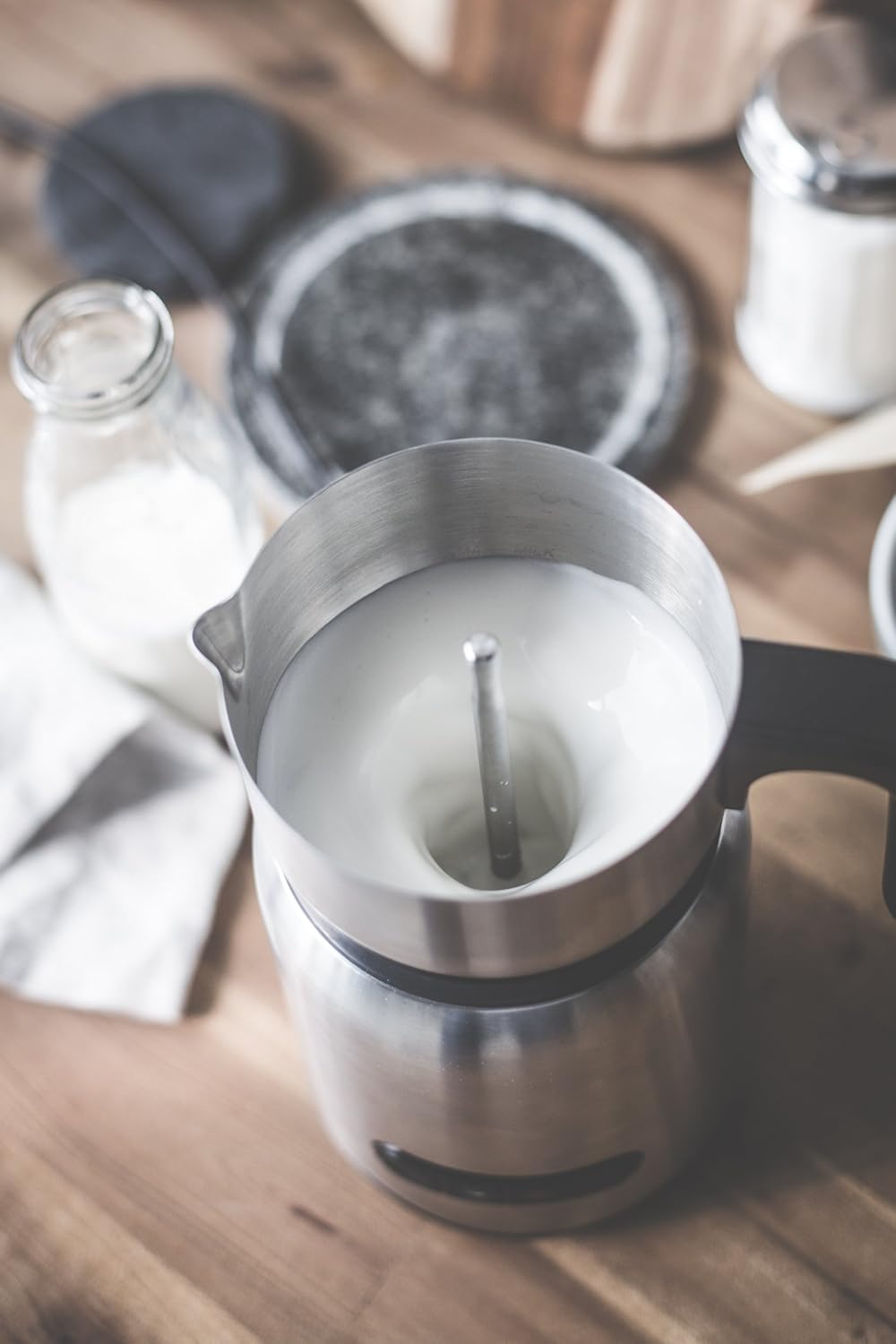 GASTROBACK Design Milk and Chocolate Advanced, 650 Watt Induktion-Milchaufschäumer für 1 Liter Milch