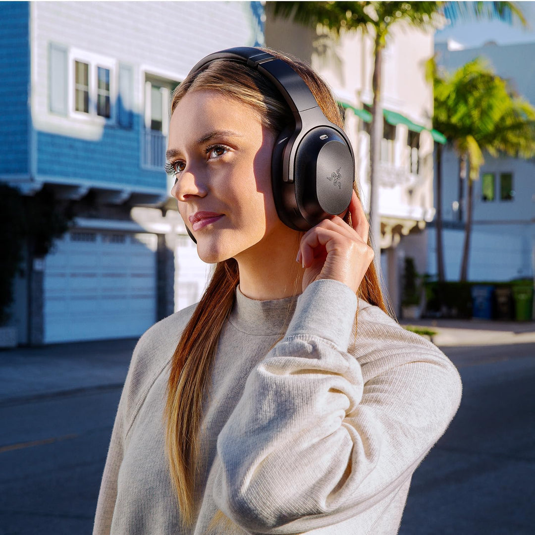 Razer Barracuda Pro - Kabelloses Gaming-Headset mit Hybrid ANC (Hybrid ANC, THX Achromatic Audio Amp