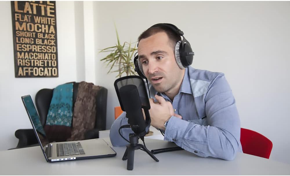 RØDE NT-USB vielseitiges USB-Kondensatormikrofon mit Studioqualität, Popfilter und Stativ für Stream
