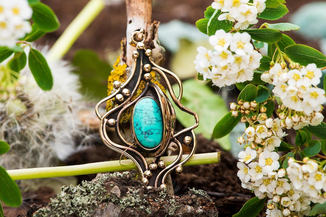 Windalf Grosser Bohemian Schmuck Anhänger ISIRA 6.5 cm Türkis Zauberblatt Bronze