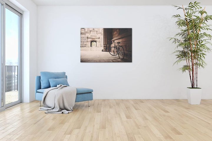 deyoli Fahrrad in einem alten Stadtviertel im Format: 80x60 als Leinwandbild, Motiv fertig gerahmt a