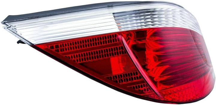 HELLA 2VP 008 679-131 Heckleuchte - Glühlampe - links - für u.a. BMW 5 (E60), Links