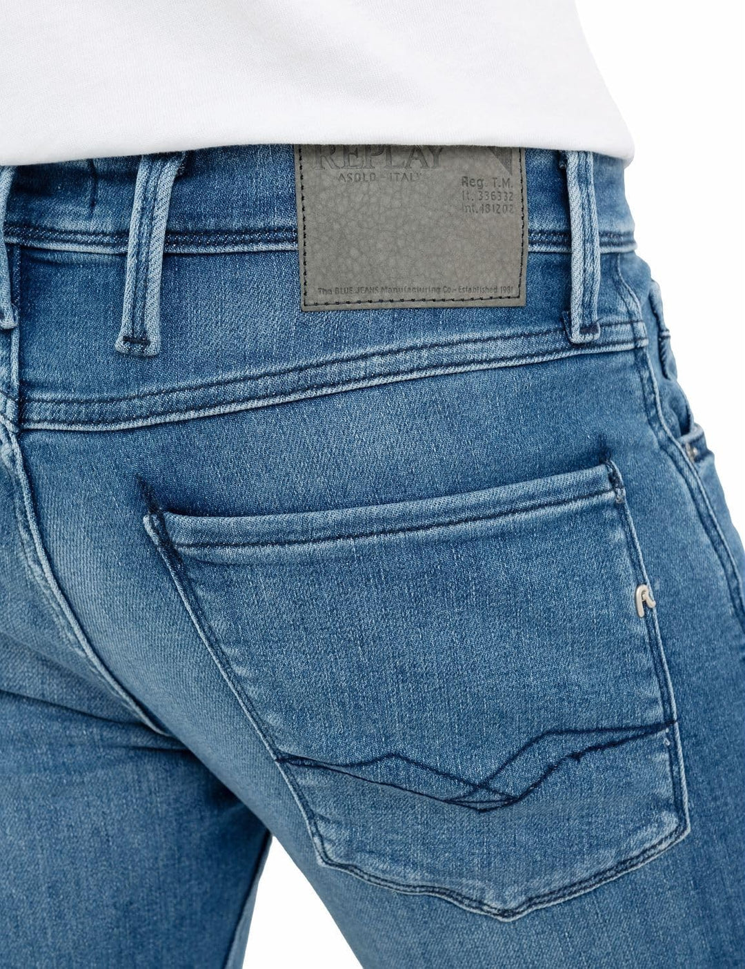 Replay Herren Jeans Anbass Slim-Fit mit Comfort Stretch 27W / 30L Medium Blue 009, 27W / 30L Medium