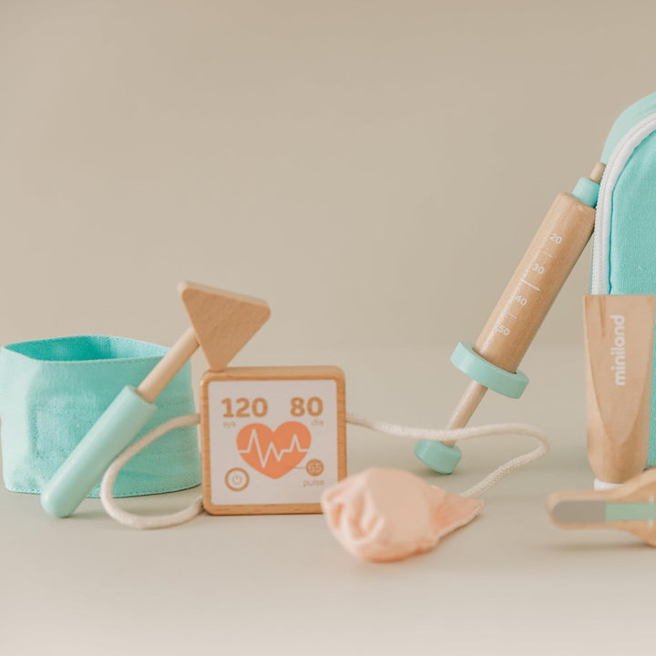 Miniland 94063 Arztkofferset aus Holz für Puppen