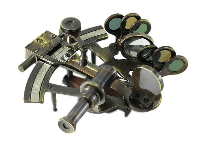 Sextant aus veraltetem Messing, Nachbildung von Kelvin & Hughes