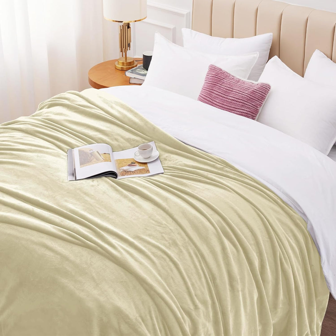 WAVVE Kuscheldecke Beige Flauschig Fleecedecke - Sofadecke 230x270 cm Wohndecke Couchdecke, Beige De