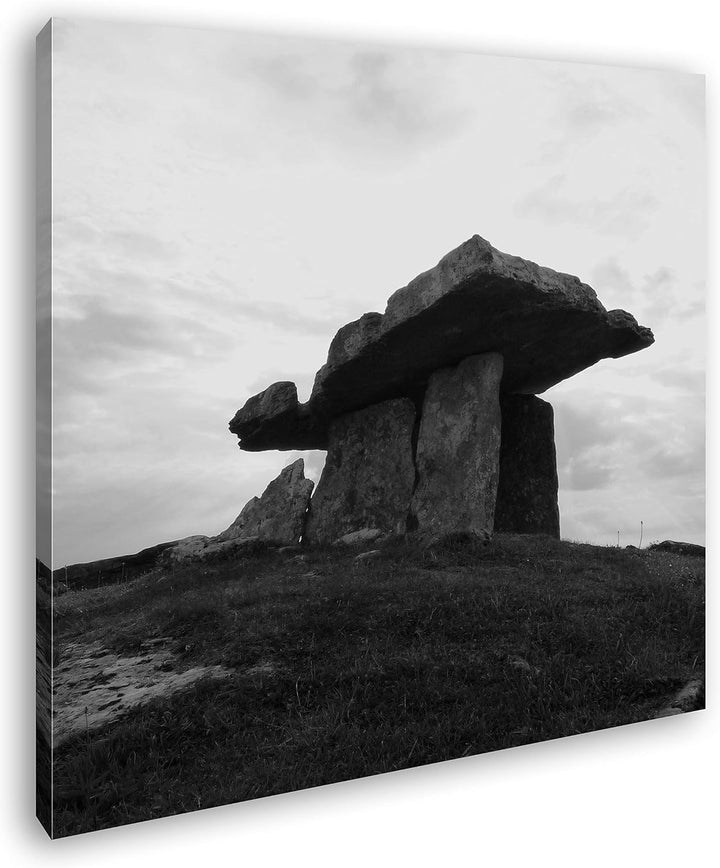 deyoli Dolmengrab in Irland Format: 70x70 Effekt: Schwarz&Weiss als Leinwandbild, Motiv auf Echtholz