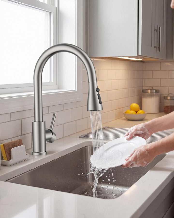 FORIOUS Wasserhahn Küche, Küchenarmatur mit Herausziehbarer Brause Ausziehbar Armatur, Mischbatterie