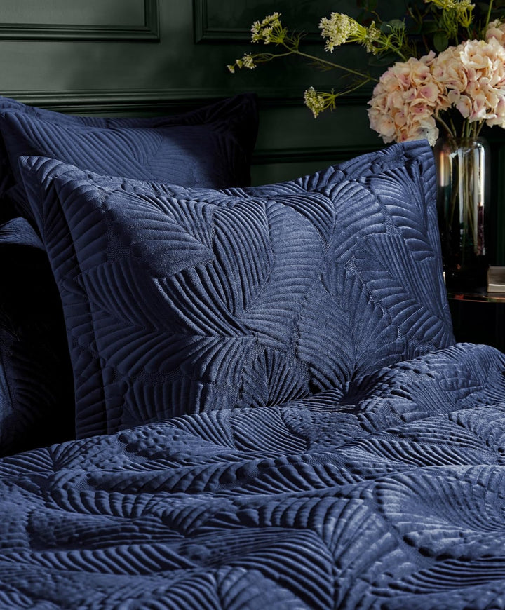 Paoletti Palmeria Gesteppte Bettdecke, Polyester, Navy, 260 x 220 cm 260 x 220 cm Navy, 260 x 220 cm