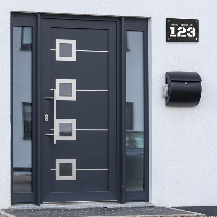 wandmotiv24 Personalisierte Hausnummer Hausnummernschild aus Naturstein Schiefer, auf Schiefertafel