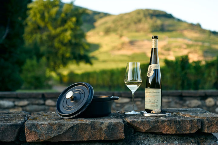 STAUB Gusseisen Bräter/Cocotte, Rund 18 cm, 1,7 L, Aromaregen Funktion, Für alle Herdarten geeignet,