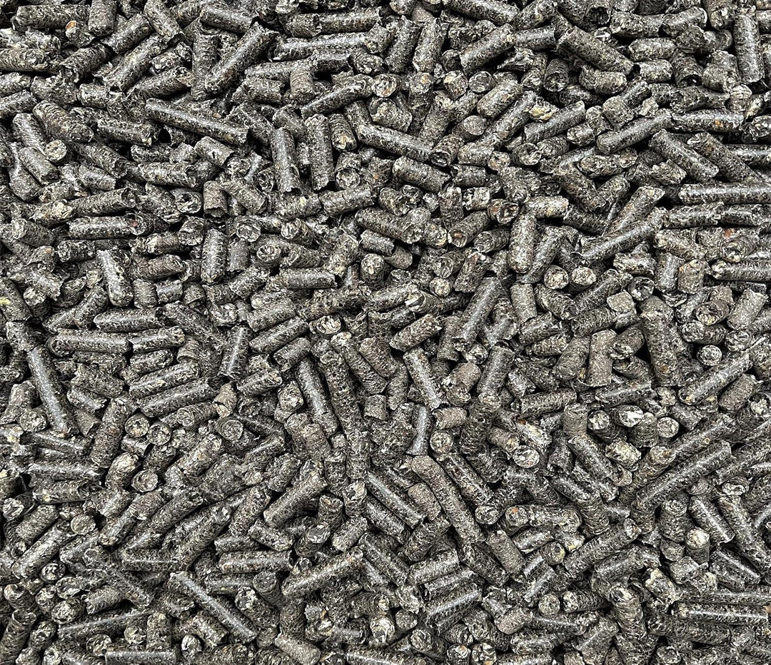 PINI Sonnenblumenschalen Pellets 30 kg Durchmesser 8 mm Heizpellets Einstreupellets (Alternative für