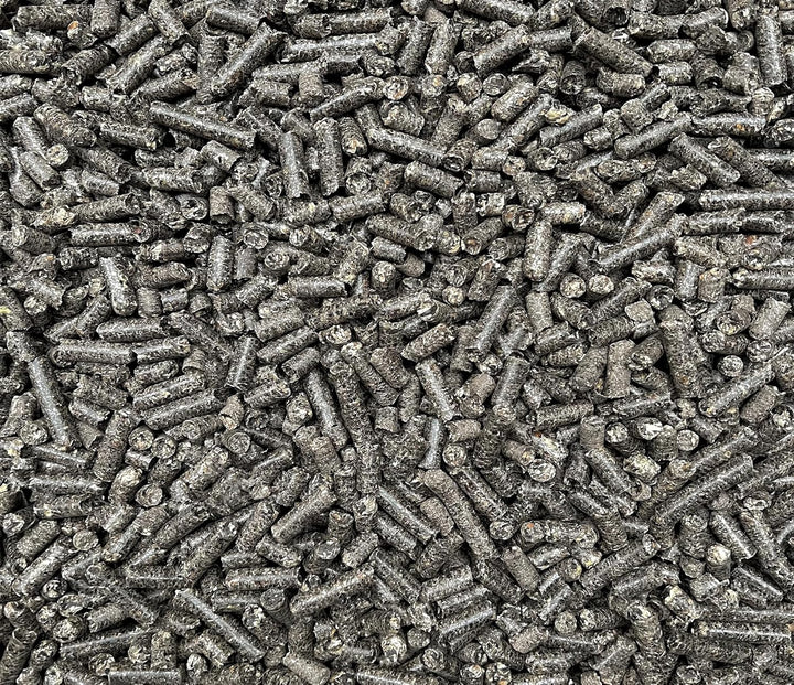 PINI Sonnenblumenschalen Pellets 30 kg Durchmesser 8 mm Heizpellets Einstreupellets (Alternative für