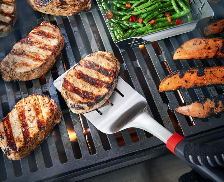 Weber Grillset/Zweiteilig, besteht aus Grillzange & Wender, komfortabler Griff, spühlmaschinenfest (