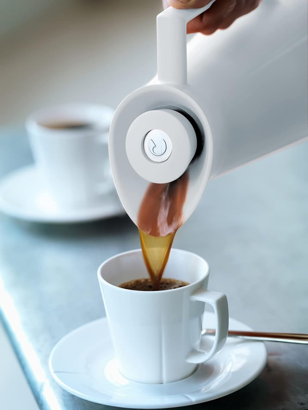 Rosendahl Isolierkanne 1,0 l Grand Cru klassisches Design Tastenfunktion, Weiss