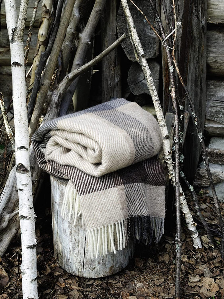 RØROS TWEED - Myrull - Wolldecke aus norwegischer Lammwolle - Design von Karen Staver - Deckenmasse: