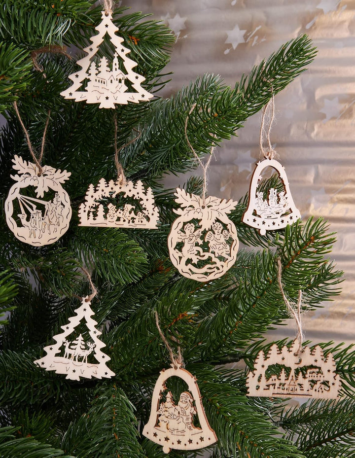 BRUBAKER 24-TLG. Weihnachtsanhänger Set - Baumschmuck aus Holz ca. 6 cm - Engel Glocken Tannenbaum -