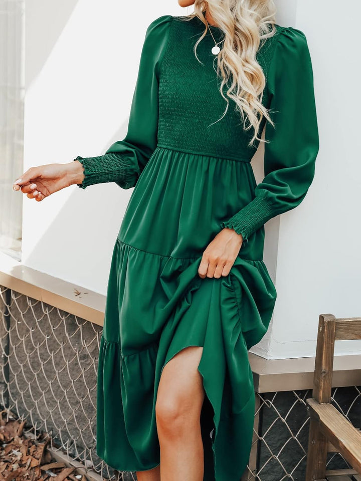 CUPSHE Damen Kleid Rundhals Langarm Gestuftes Rüschensaum Hohe Taille Gesmoktes Maxikleid A Linien F