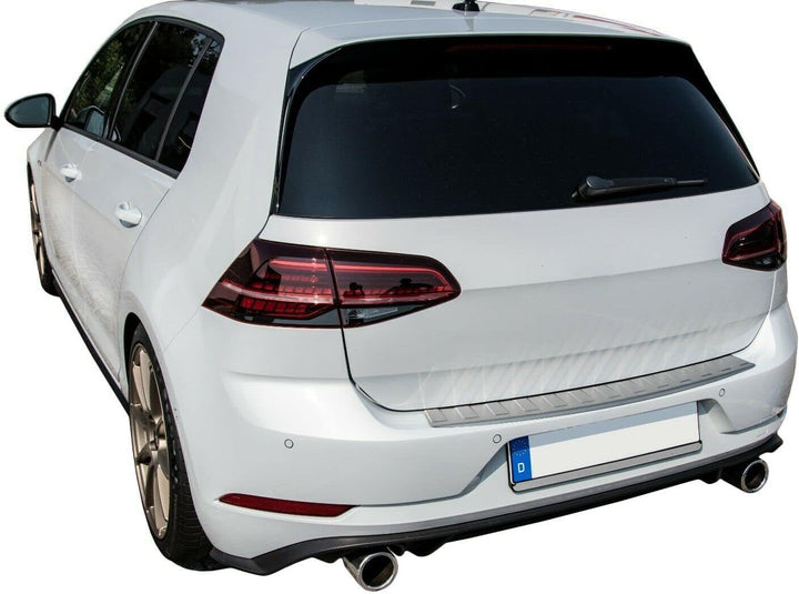 RECAMBO Ladekantenschutz Edelstahl kompatibel für VW Golf 7 - matt gebürstet mit Textur - Styling un