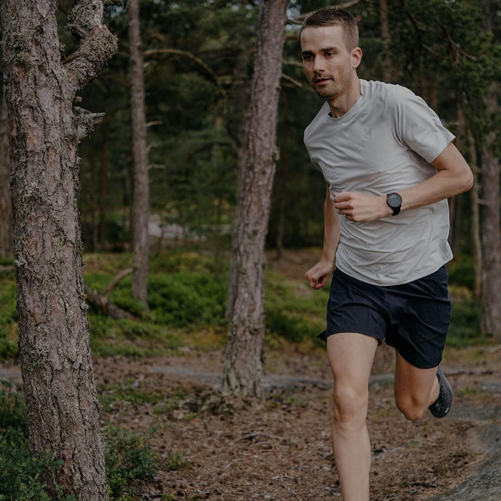 SUUNTO 9 Peak Multisport Uhr - Robust Outdoor Smartwatch, Saphirglas Bildschirm & 100m Wasserdicht,