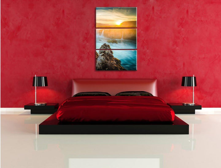 Pixxprint Wasserfall im Sonnenuntergang 3-Teiler Leinwandbild 120x80 Bild auf Leinwand