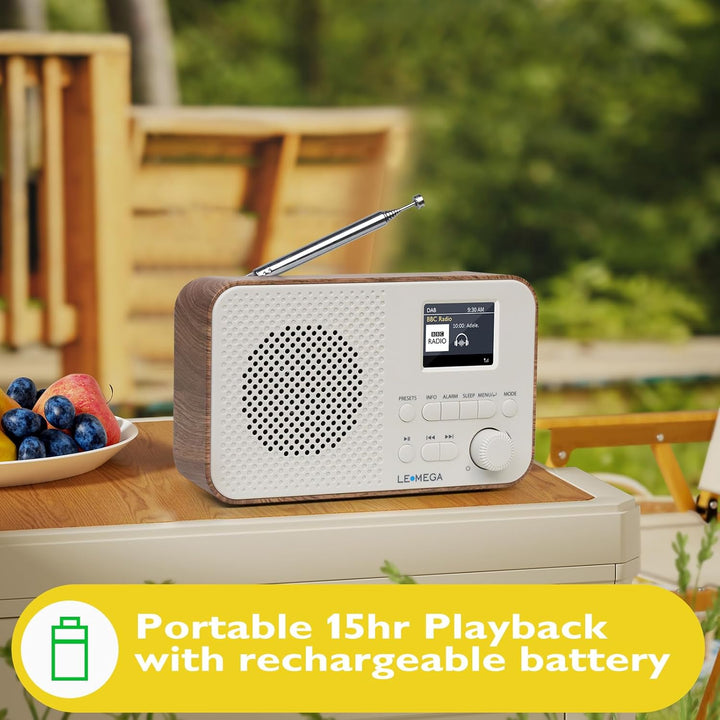 Tragbares DAB+-Radio mit Bluetooth | Wiederaufladbarer Akku mit 15 Stunden Spielzeit oder Netzbetrie