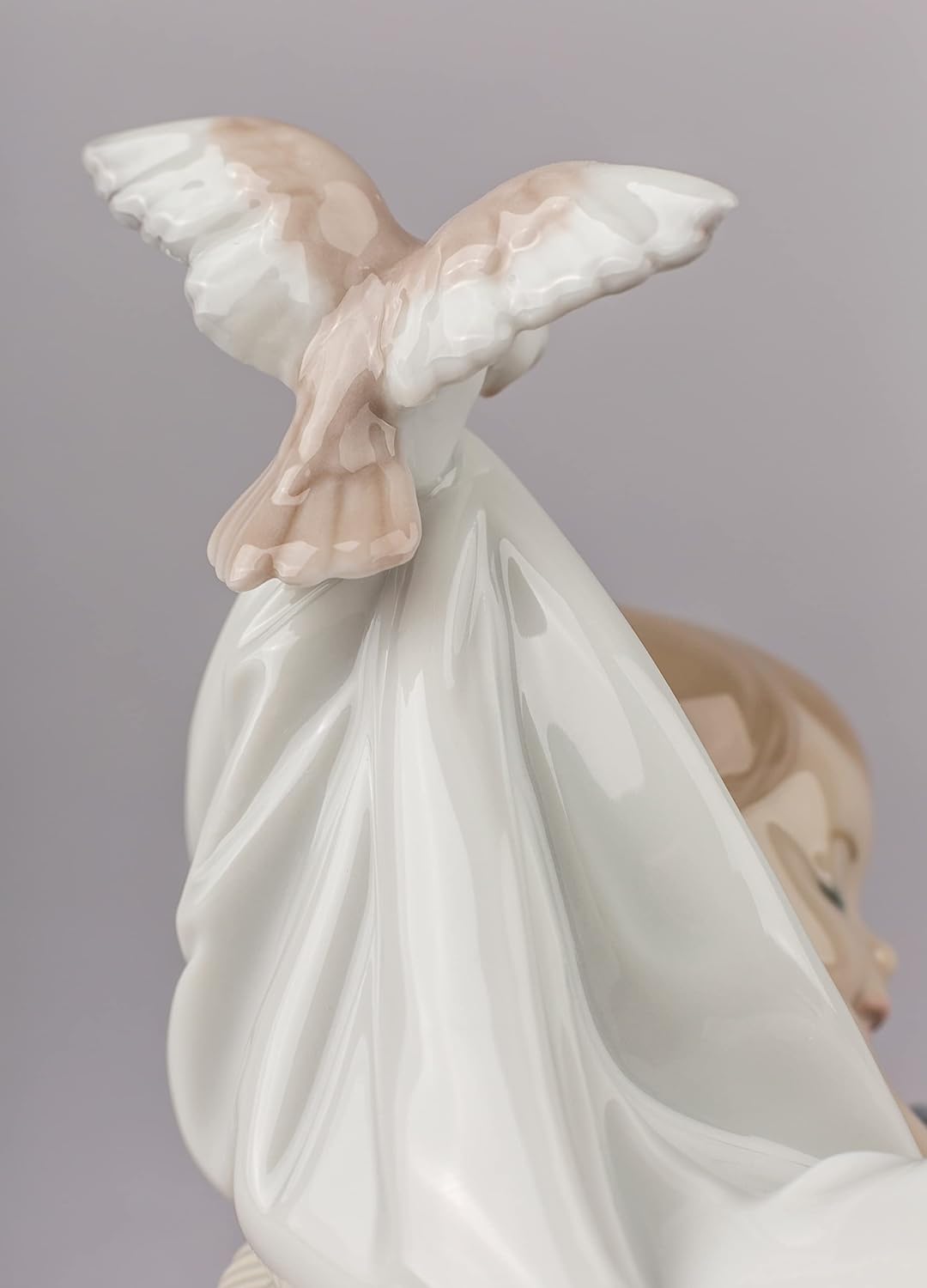 LLADRÓ Mädchen-Figur Süsse Träume. Baby. Porzellan.